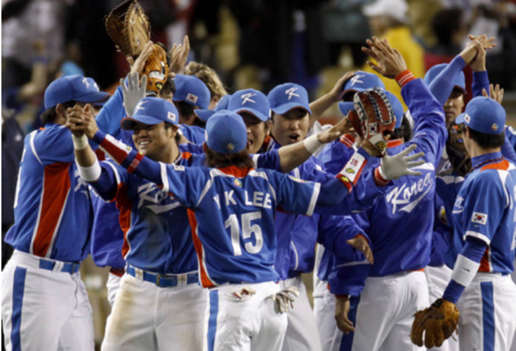 승리후-자축하는- 대한민국-선수들