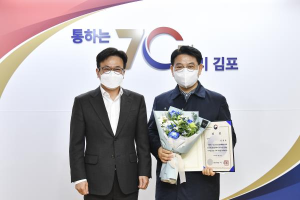 하늘꿈교회, 마산동에 백미 20포 기탁 이미지 1