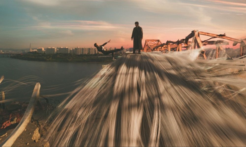 개봉 첫 주말 박스오피스 ‘1위’ 차지한 화제작