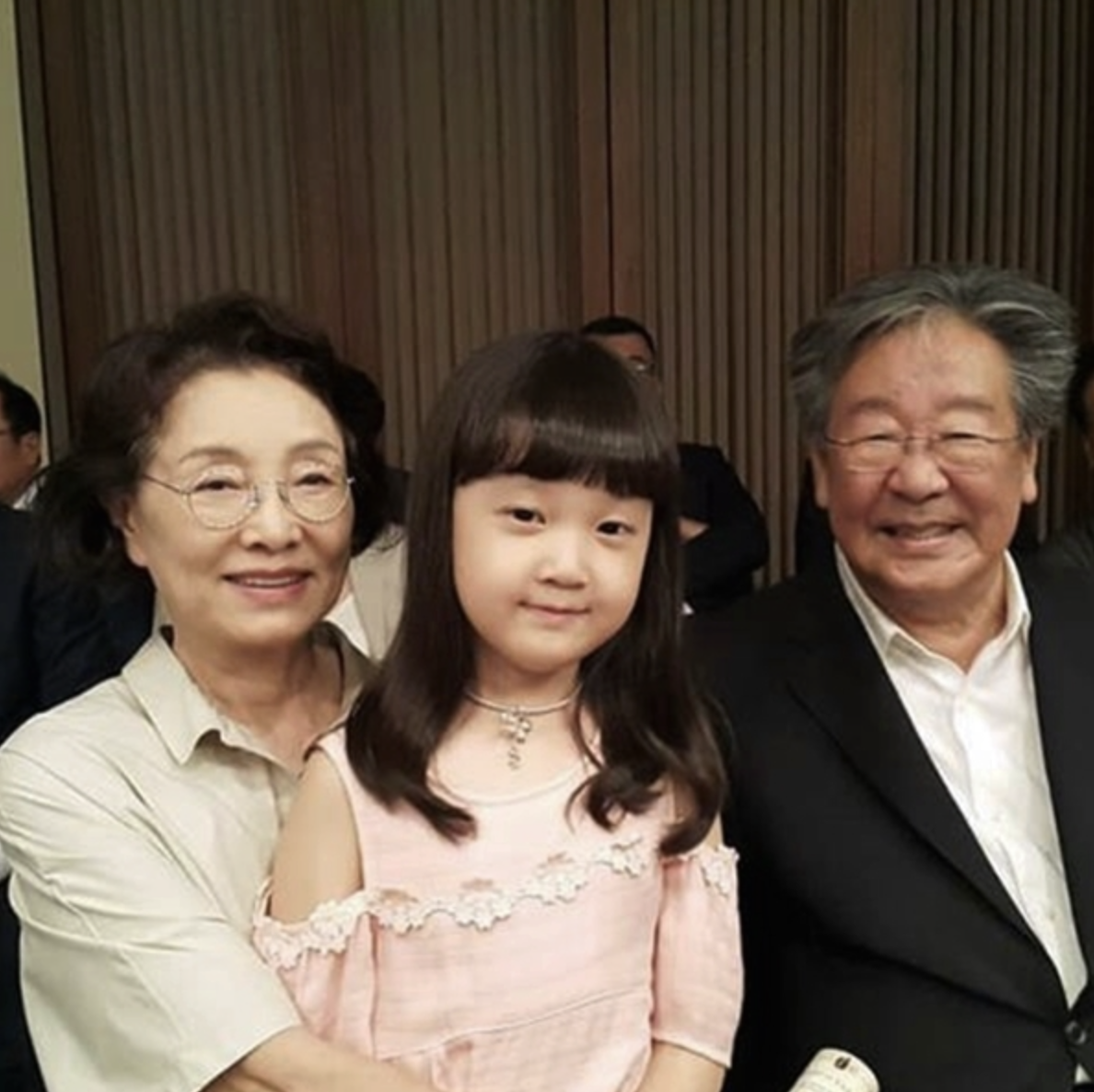 김민자14