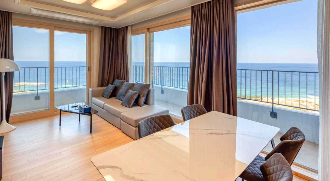 호텔 더 불루테라