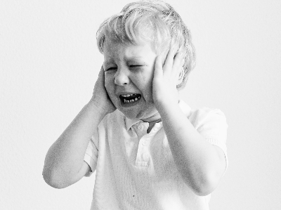 아기/자폐증/초기징후/진단/조기개입