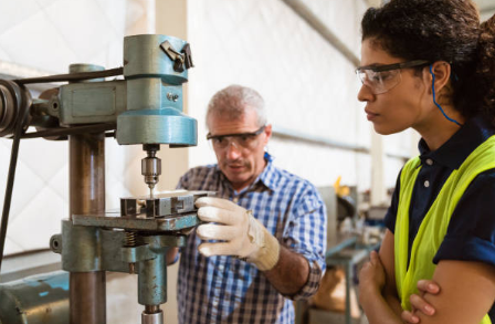 고령층 직업훈련 지원