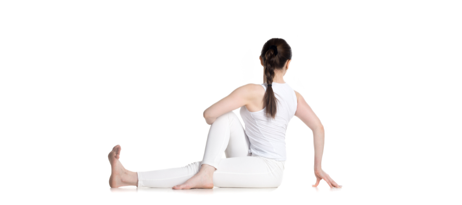 비틀기자세-하는-여자