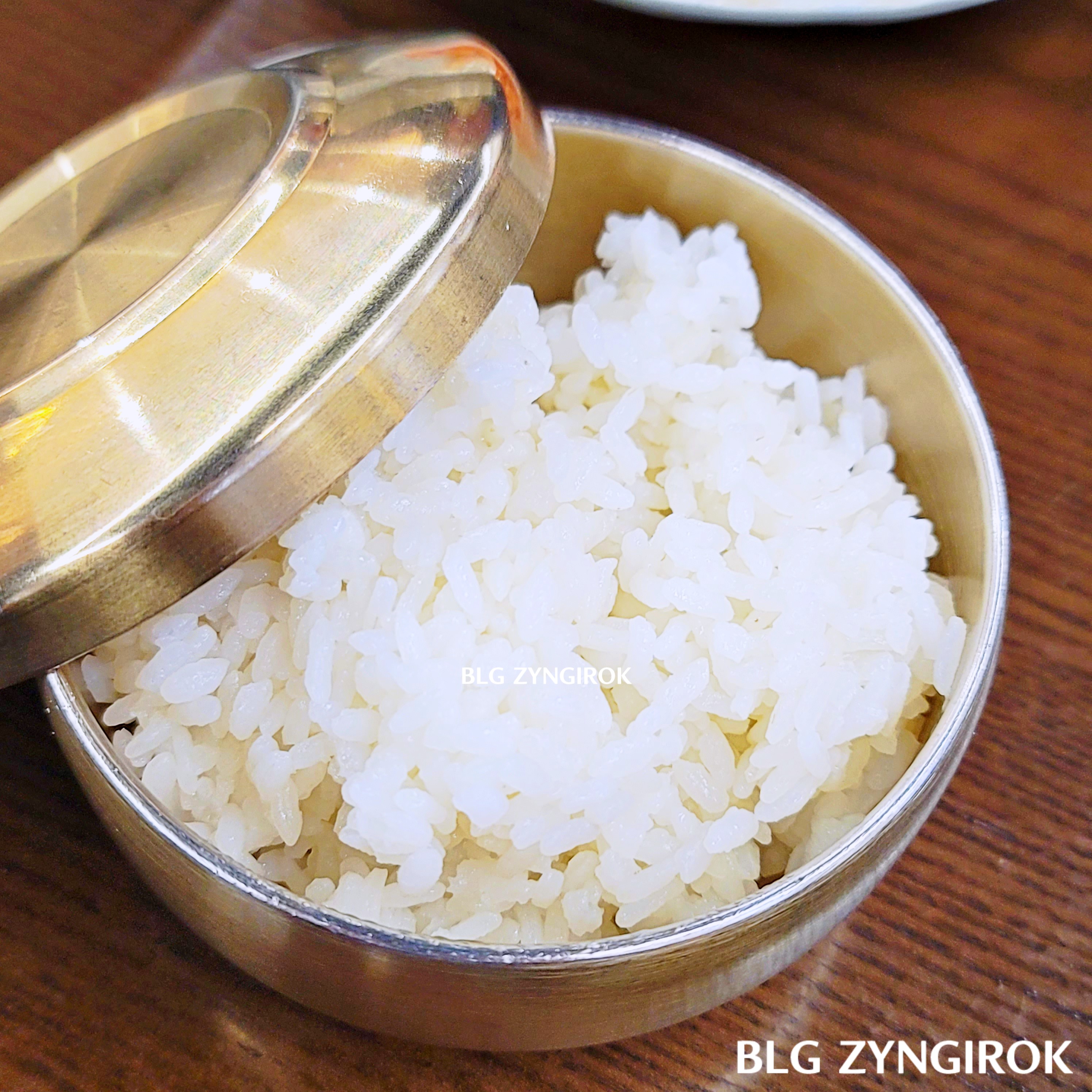 양주 맛집 밀곳 - 공기밥 모습이다.