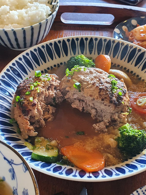 함박스테이크-단면