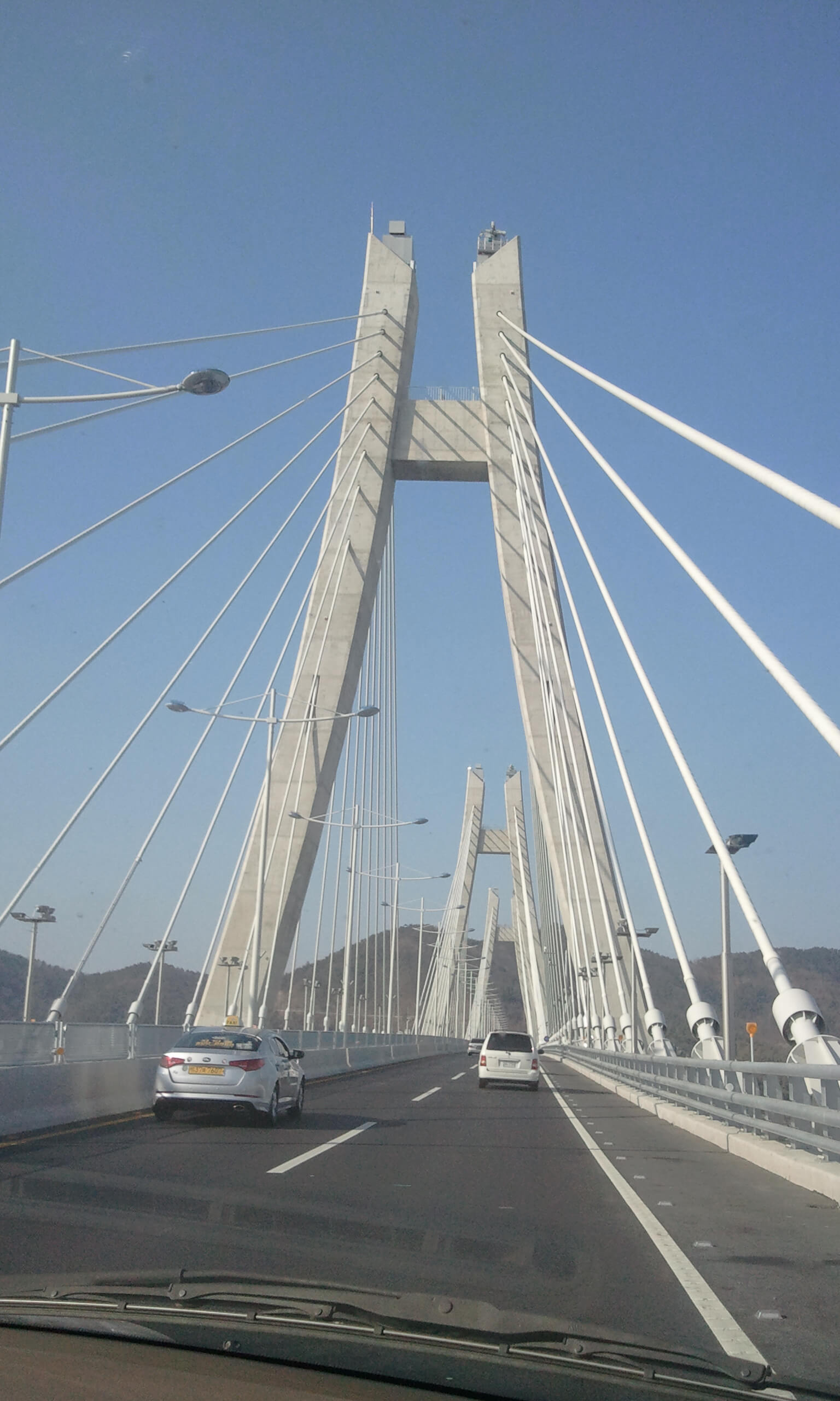 거가대교를 자나면서