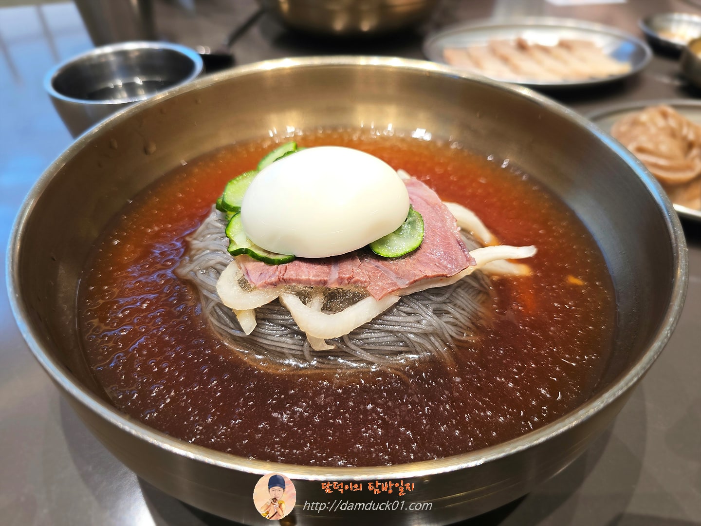 물냉면