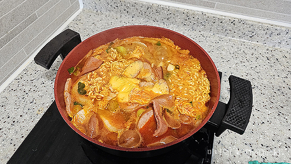거제도 여행 점심으로 먹은 부대찌개