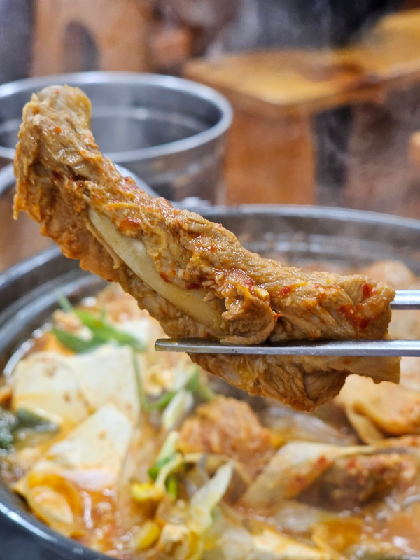 횡성묵은지찜찌개 등갈비