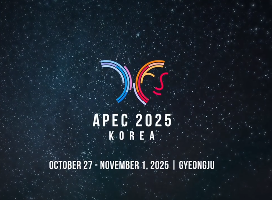 GD๋ถํฐ ๋ํต๋ น๊น์ง, ๊ฒฝ์ฃผ APEC ํ๋ณด์์ ํ์ (์ถ์ฒ :2025 APEC KOREA)