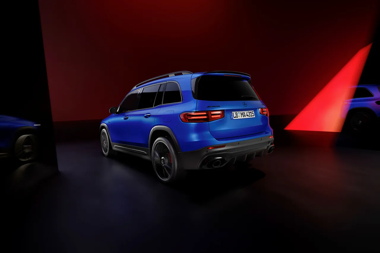 벤츠 AMG GLB 이미지