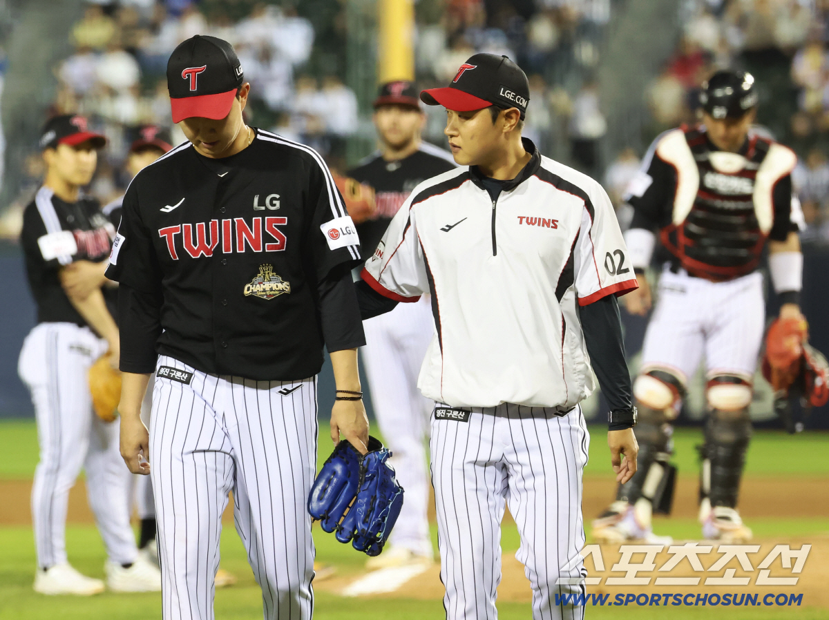 유영찬 부상 말소 및 팔꿈치 정밀 검사 일정 안내: 2026 WBC 후유증과 LG 불펜 비상 상황 총정리