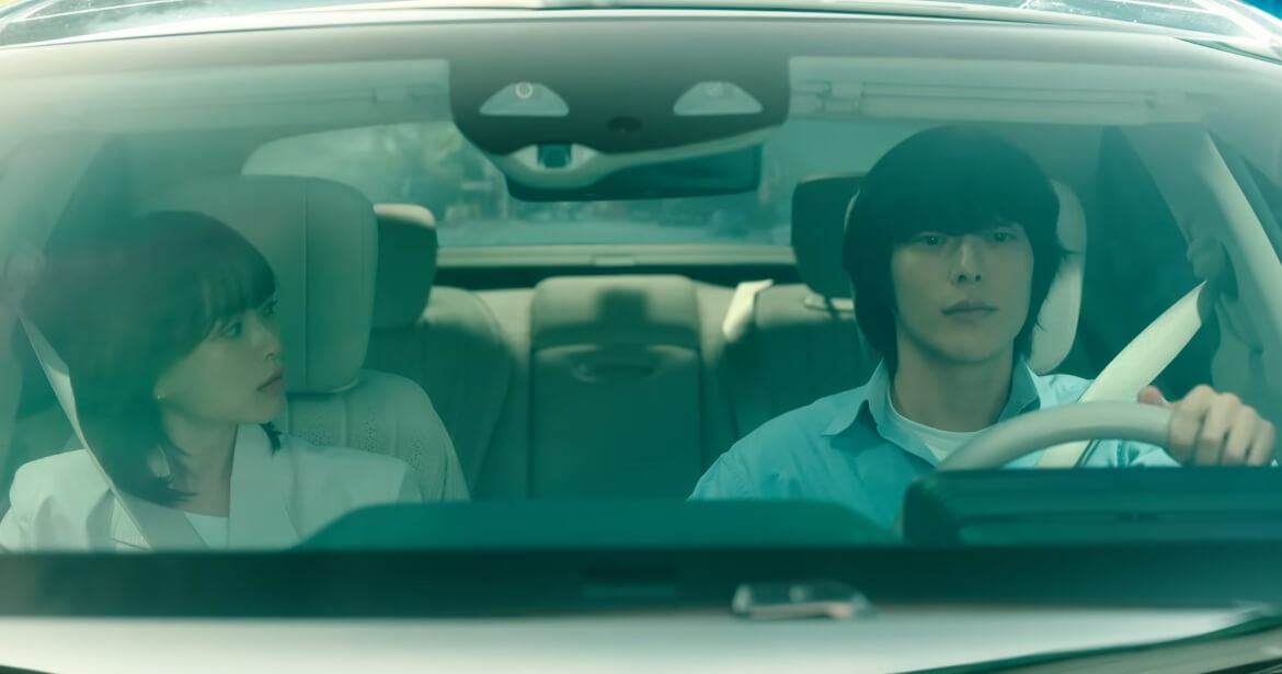 드라이브 하고 있는 다해와 귀주