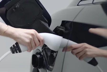  KG모빌리티 코란도 EV