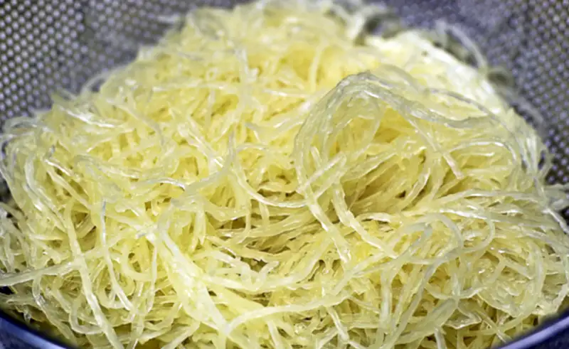 국수호박-효능-요리법으로-조리하는-모습