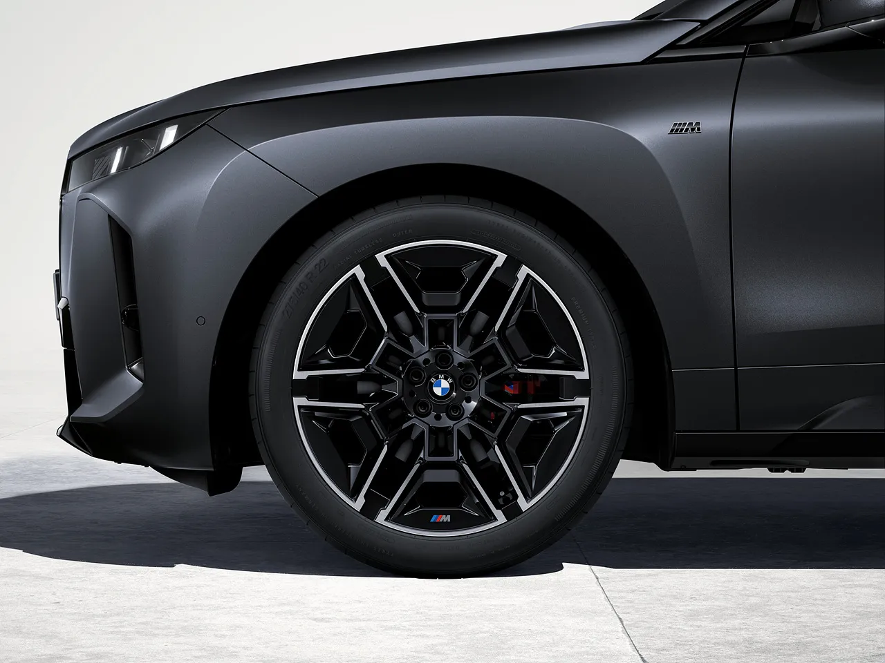 BMW iX M70 정보 관련 이미지