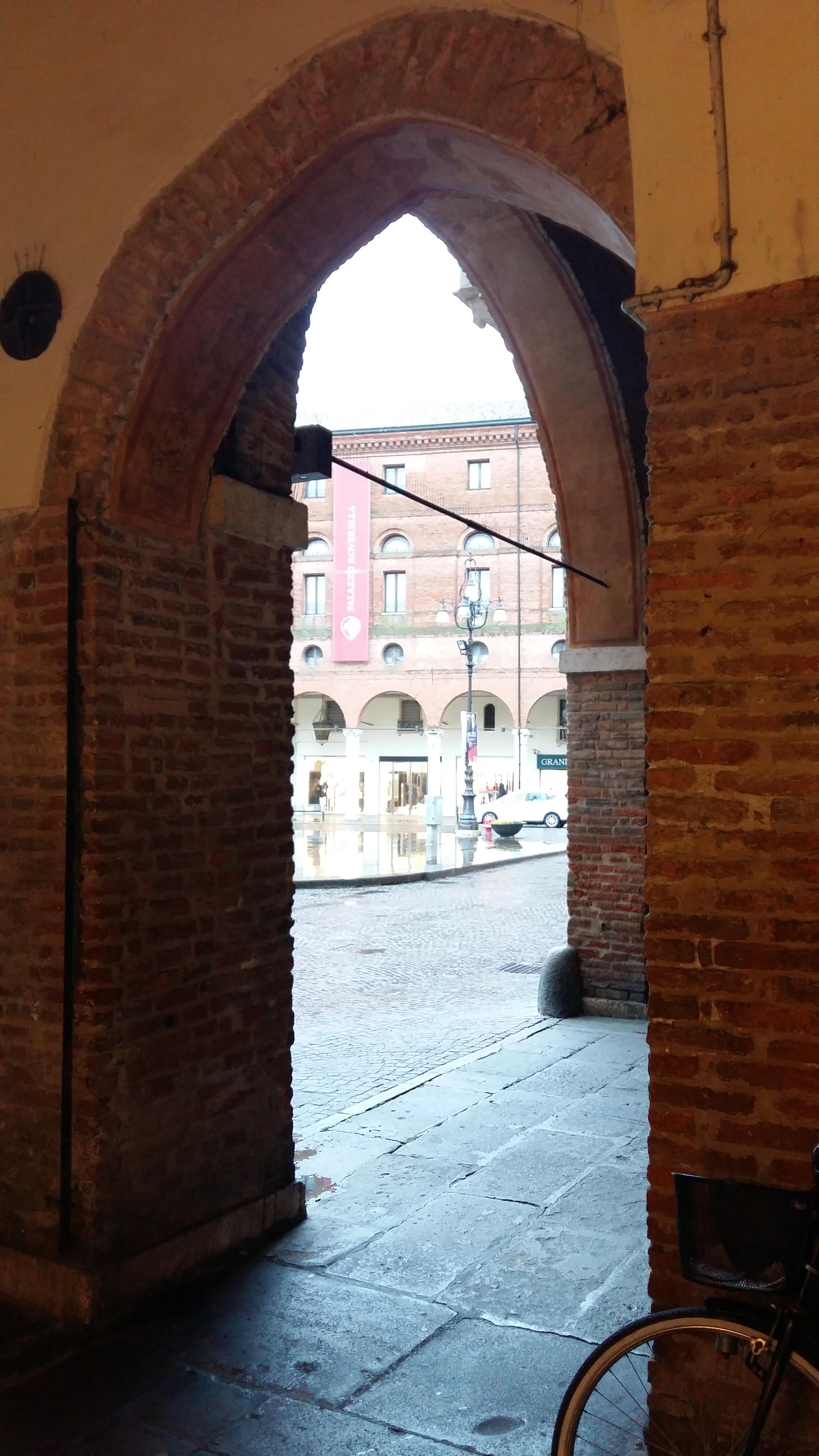 이탈리아 로비고 로베렐라 궁전 미술관