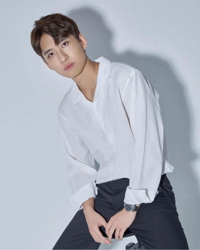 미미미누 프로필