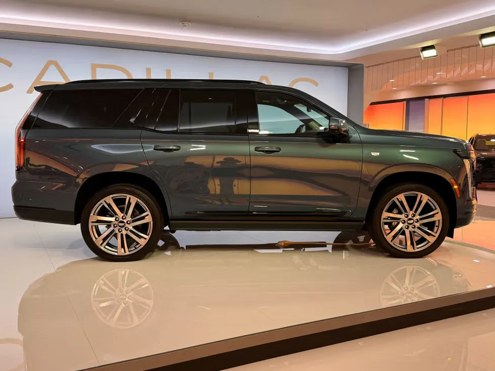 더 뉴 에스컬레이드 이미지