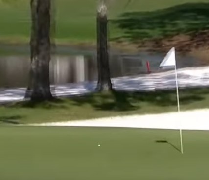 women-golf
