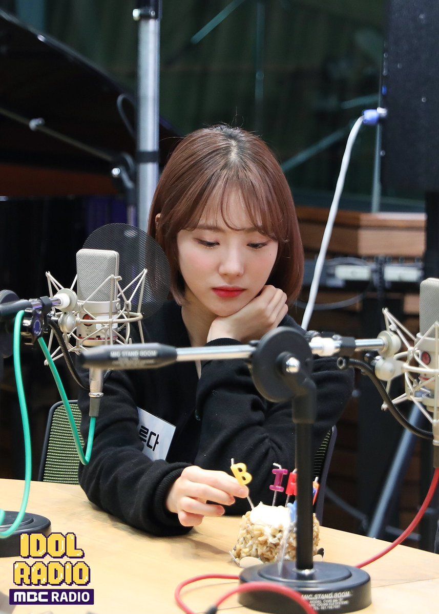 우주소녀 루다 인스타그램 사진 몸매