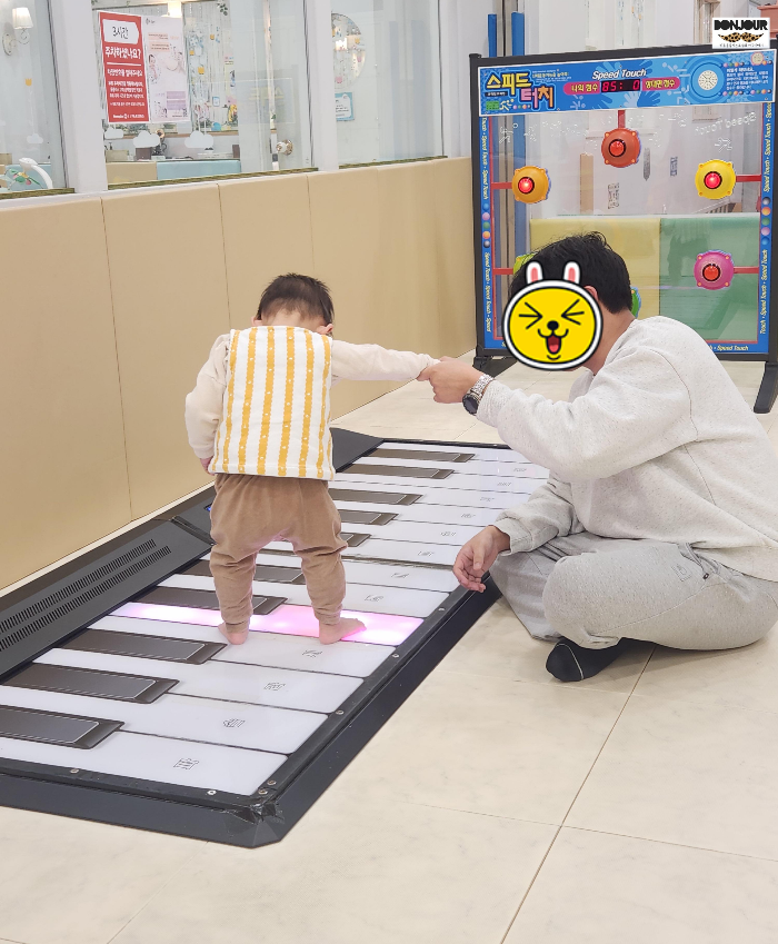 베이비엔젤스 피아노 건반 놀이 18개월 아기 걸음마