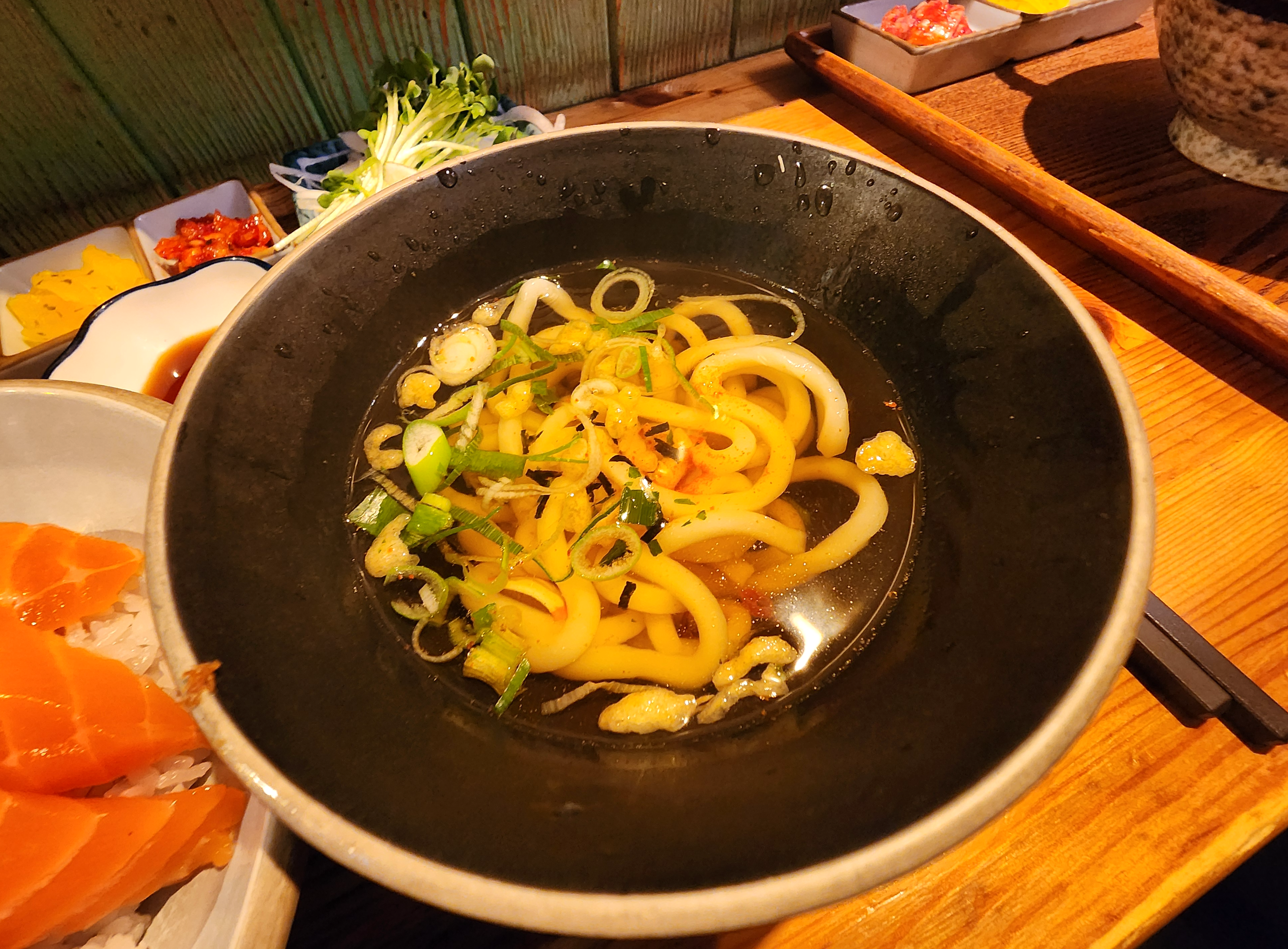 상미식당_연어덮밥