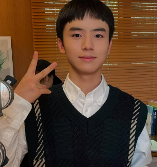 문우진 작품 활동