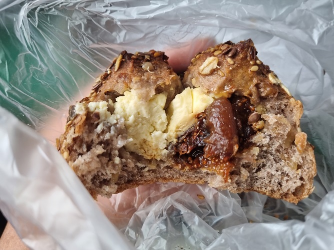 무화과 그늘 아래