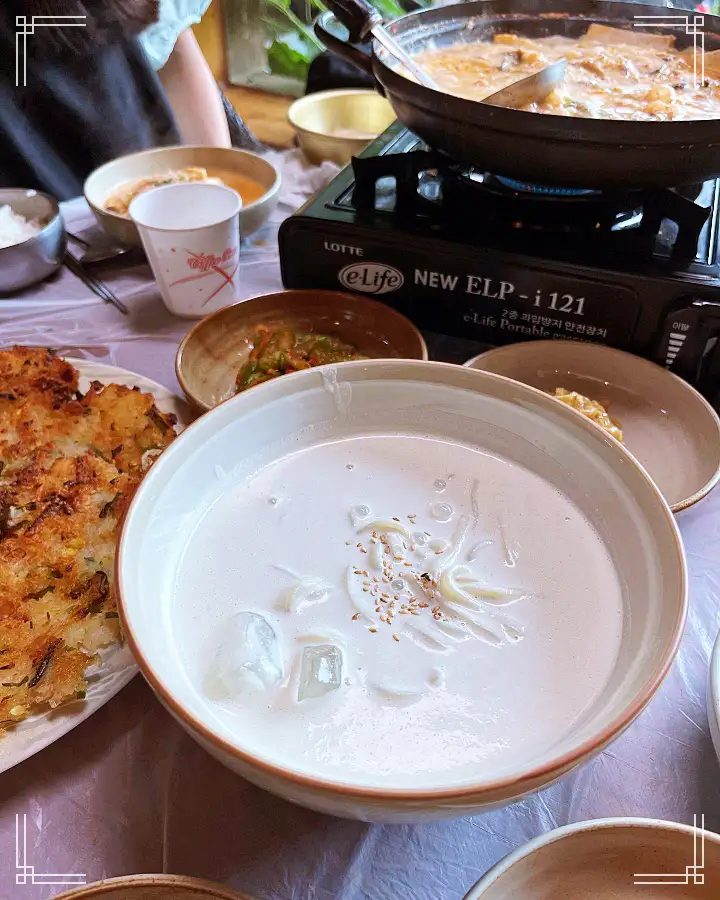 가평 가게 잣순두부전골 잣두부전골 두부 전골 신의 한 수 맛의 결정타 고소함의 극치 맛집 추천