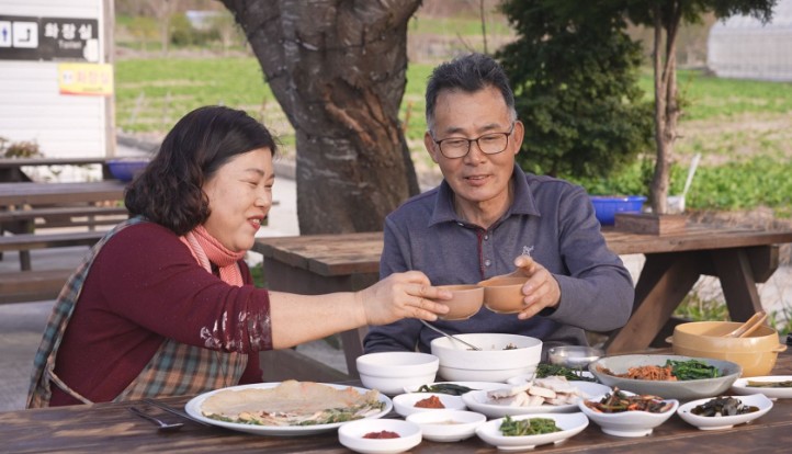 울릉도-산나물-밥상-김두순-김덕호