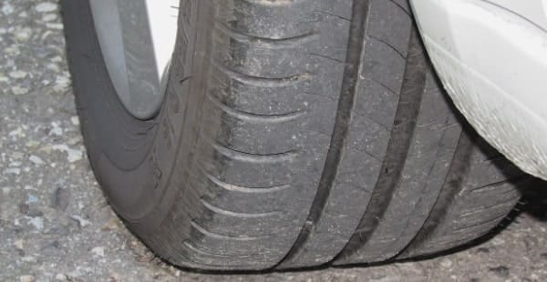 여름 타이어 관리와 공기압 세팅 가이드 포스팅 관련 이미지