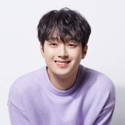 Korean singer, Lee chan won