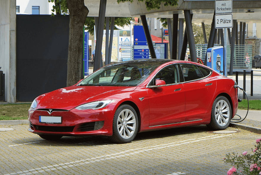 전기차와 내연기관 차량의 비교