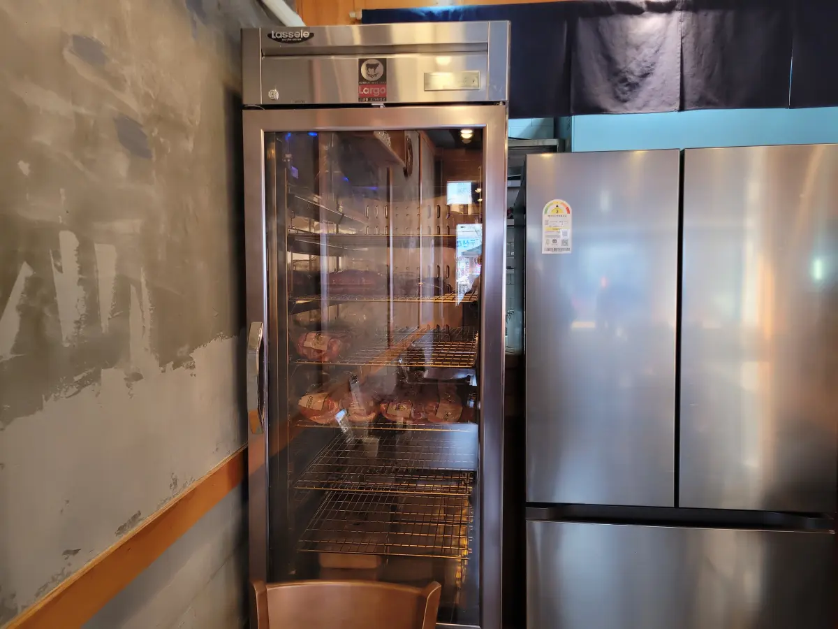 일산-백석동-돈까스-맛집-카츠오젠-고기-숙성-냉장고