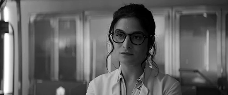 일렉트릭 스테이트에서 페니 팔 역을 맡은 제니 슬레이트