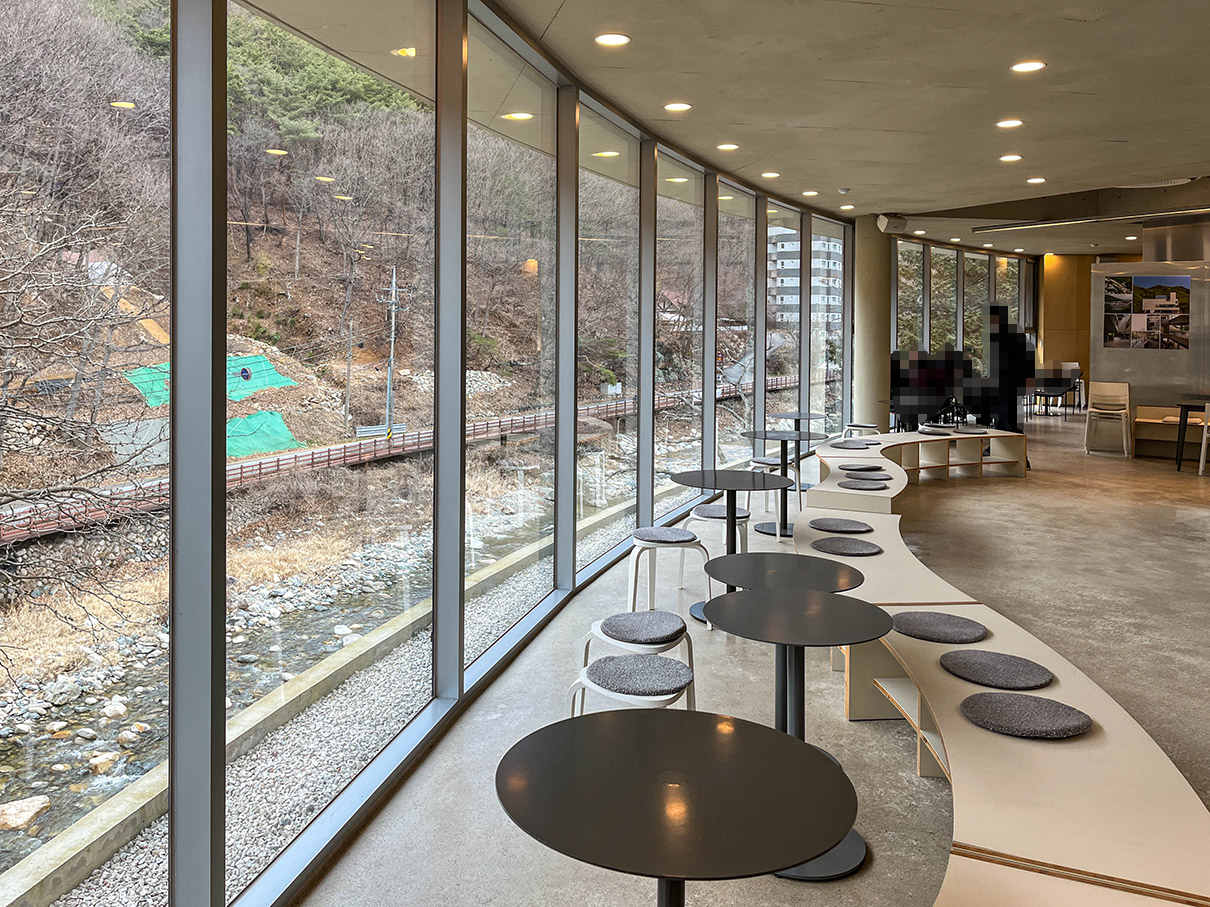 양산 아미드포레 2층