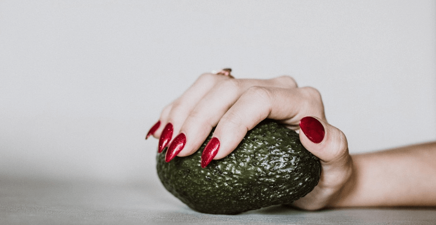 손톱이 깨지는 이유 - 7