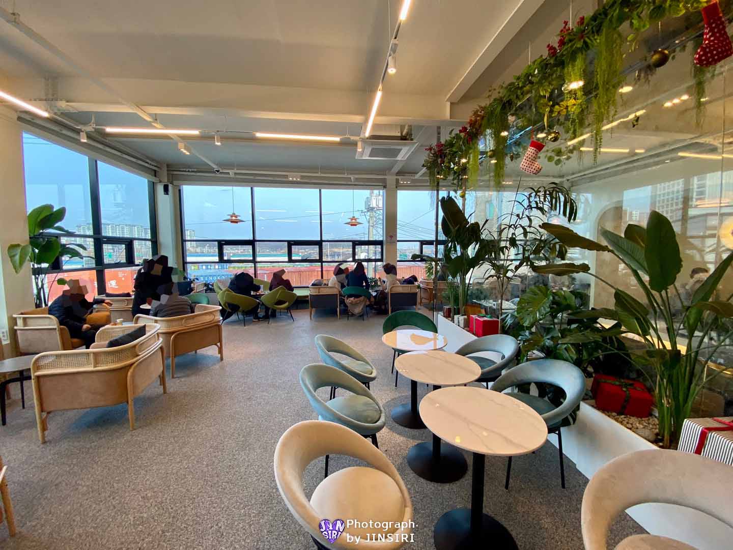 ๊นํฌ ํ๋์์ธ๋ ๋ฒ ์ด์ปค๋ฆฌ ๋ํ์นดํ ์์ธ๊ทผ๊ต ๋๋ผ์ด๋ธ ๋นต์