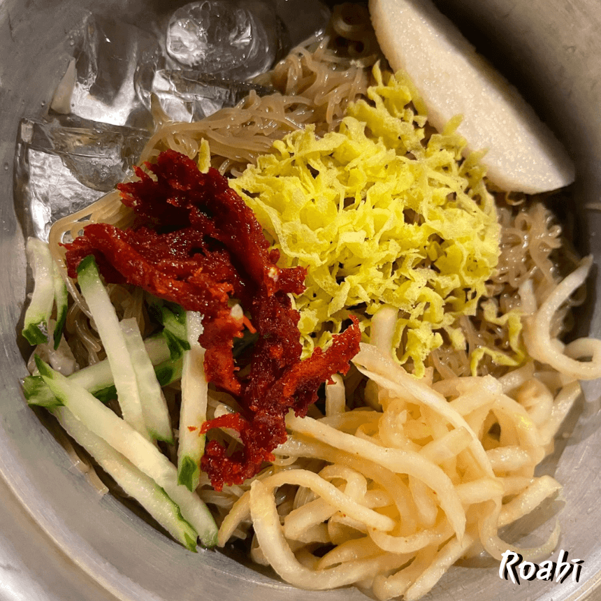 양푼냉면은 무난했지만, 인상 깊지는 않았습니다