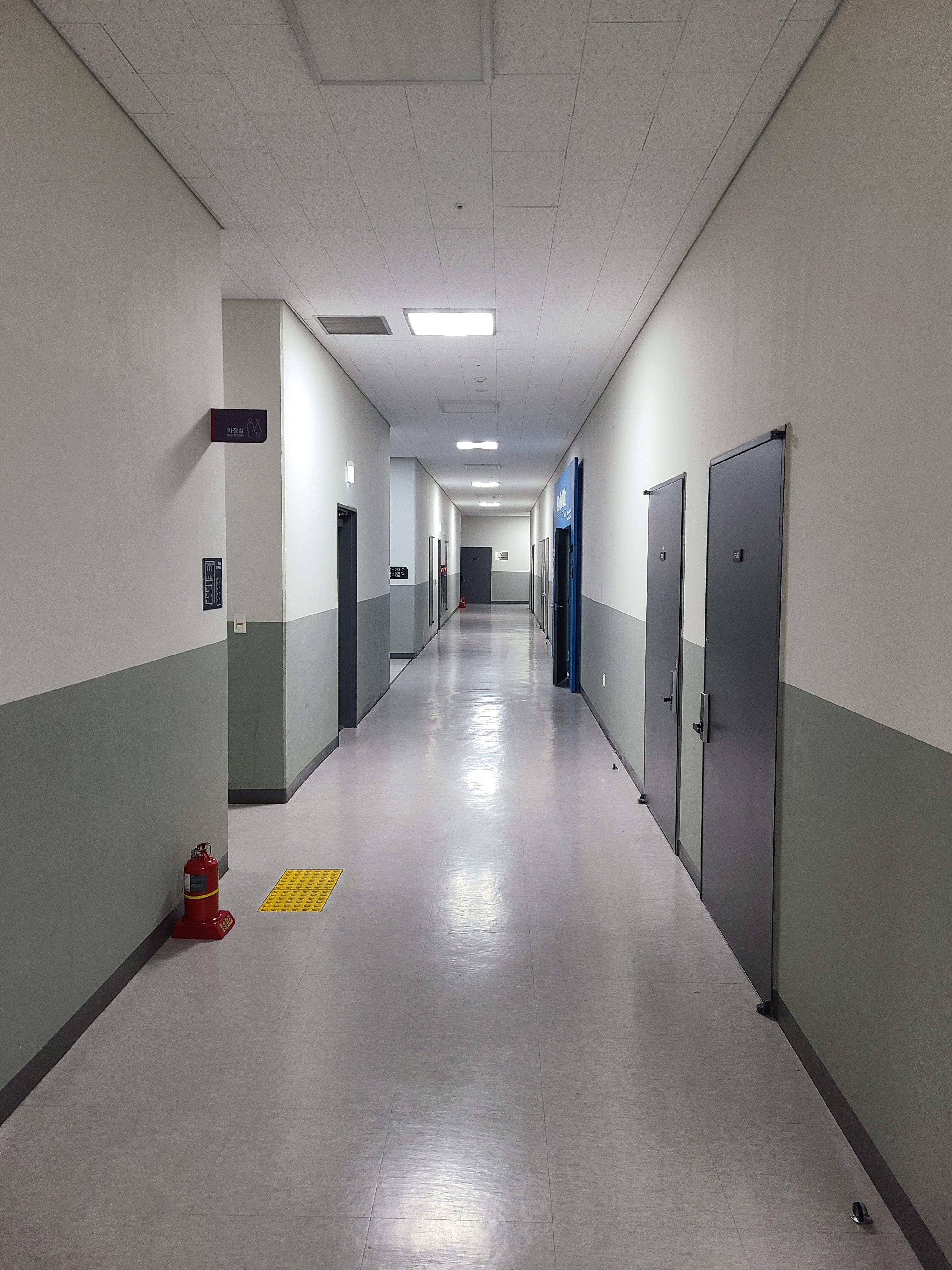 하우스디스마트밸리 사무실4