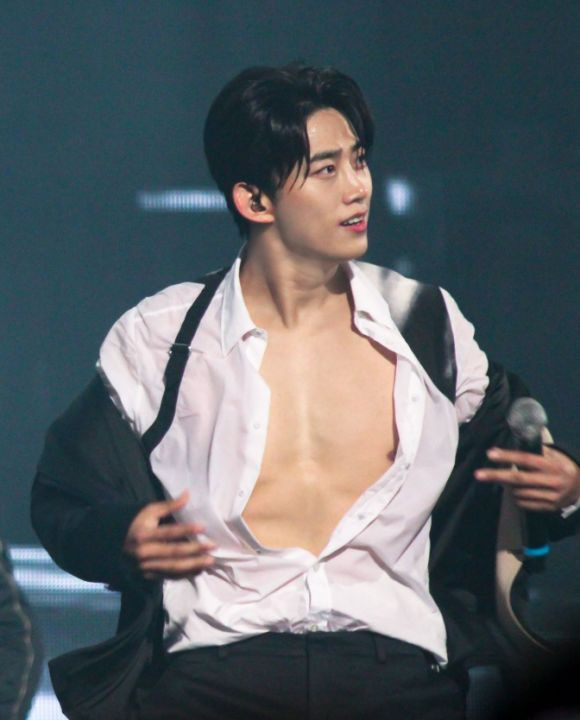 옥택연 오늘(24일) 결혼! 10년 열애 예비신부 프로필 및 2PM 의리 총정리