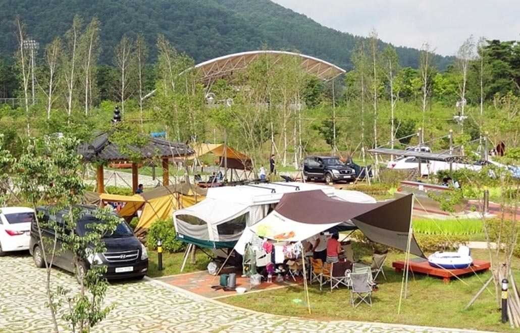 괴산 산막이옛길 캠핑장