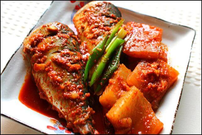 고등어 조림 음식 사진