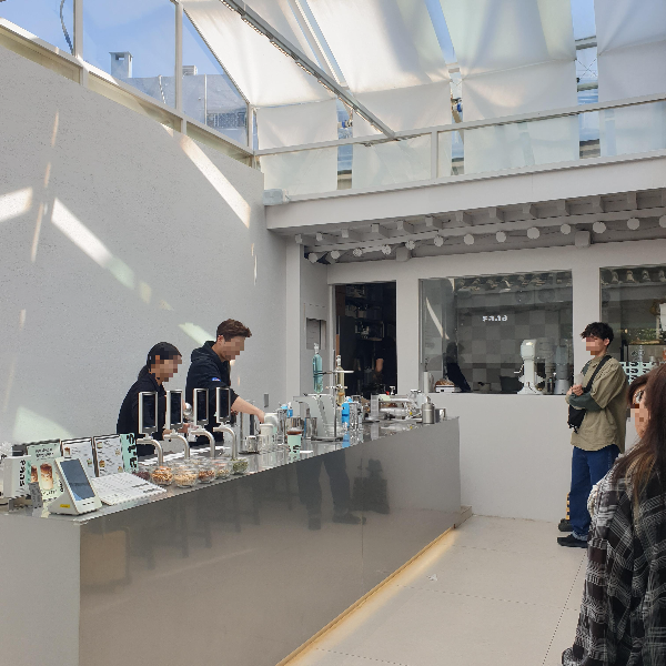 산스 커피(SANS COFFEE), 익선동 카페에서 만난 대체 커피 _커피 머신이 없는 카페