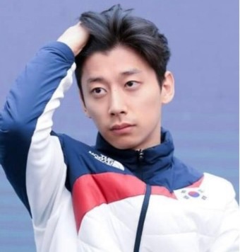 곽윤기 퍼스널 컬러 쿨톤