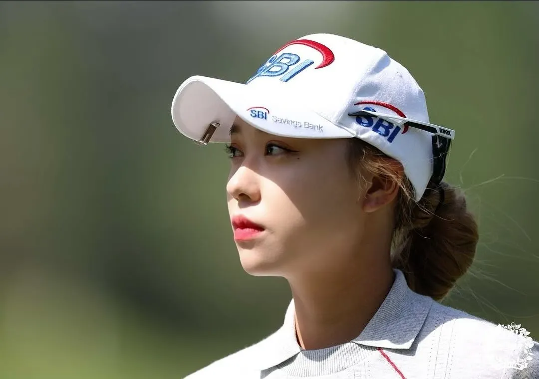 여자 골퍼 문정민