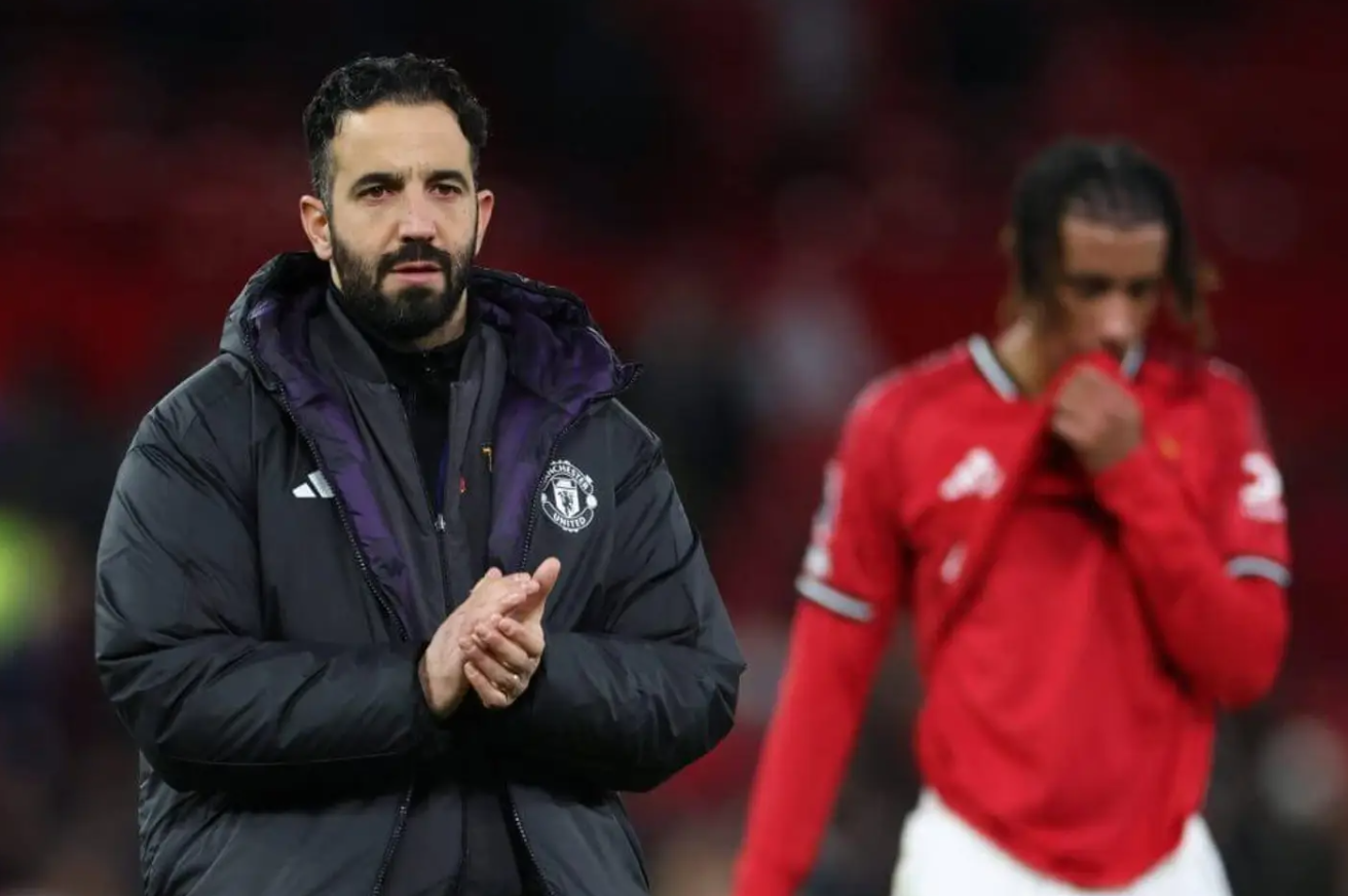 수적 우위에도 에버튼에 패한 맨유와 아모림 감독