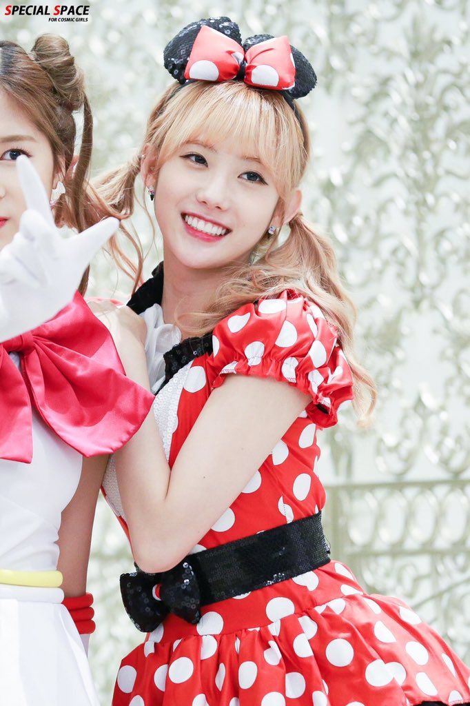 우주소녀 루다 인스타그램 사진 몸매